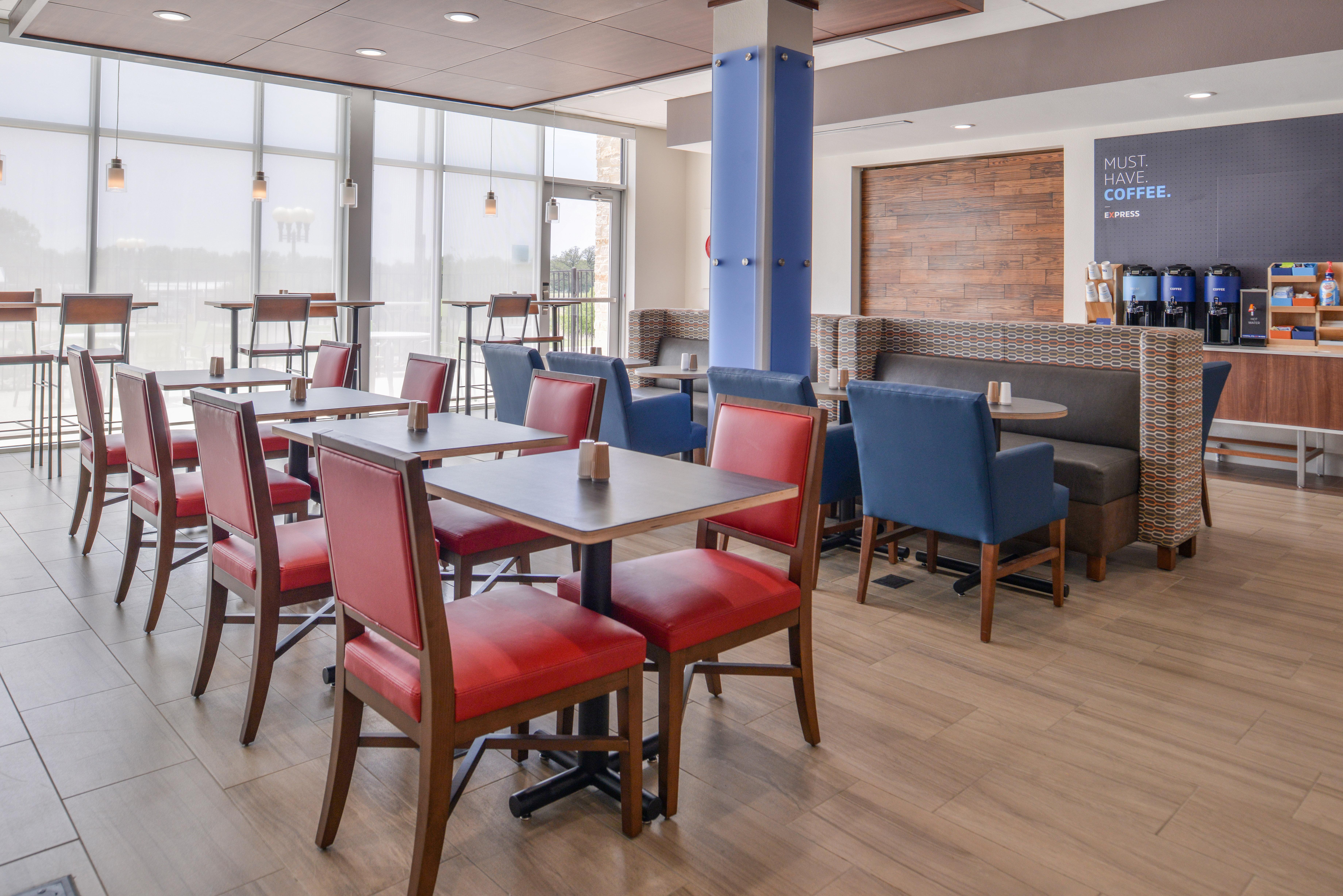 Holiday Inn Express - Early By Ihg Eksteriør billede